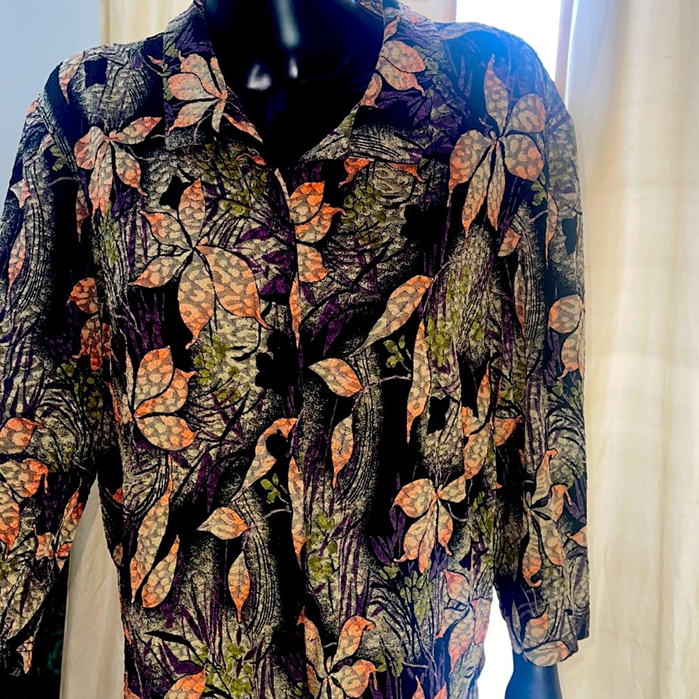 Button up Blouse - Picture 2 of 5